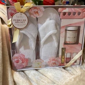 Pedicure set😀(4for 20)